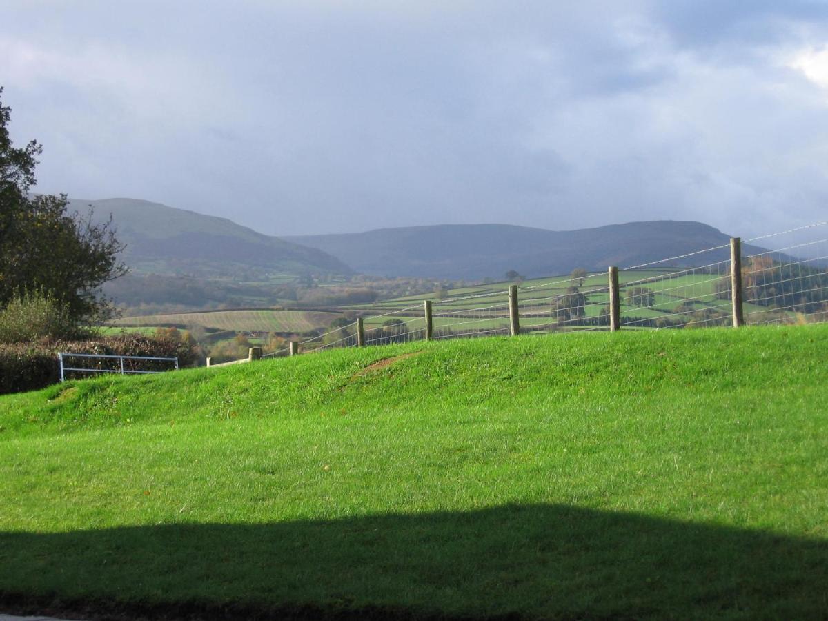 Beaconsview B&B Brecon Bagian luar foto